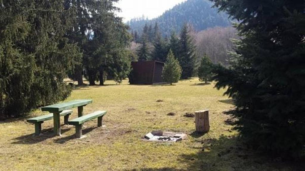 Borova Sihot Atc And Penzion Liptovský Hrádok Екстериор снимка